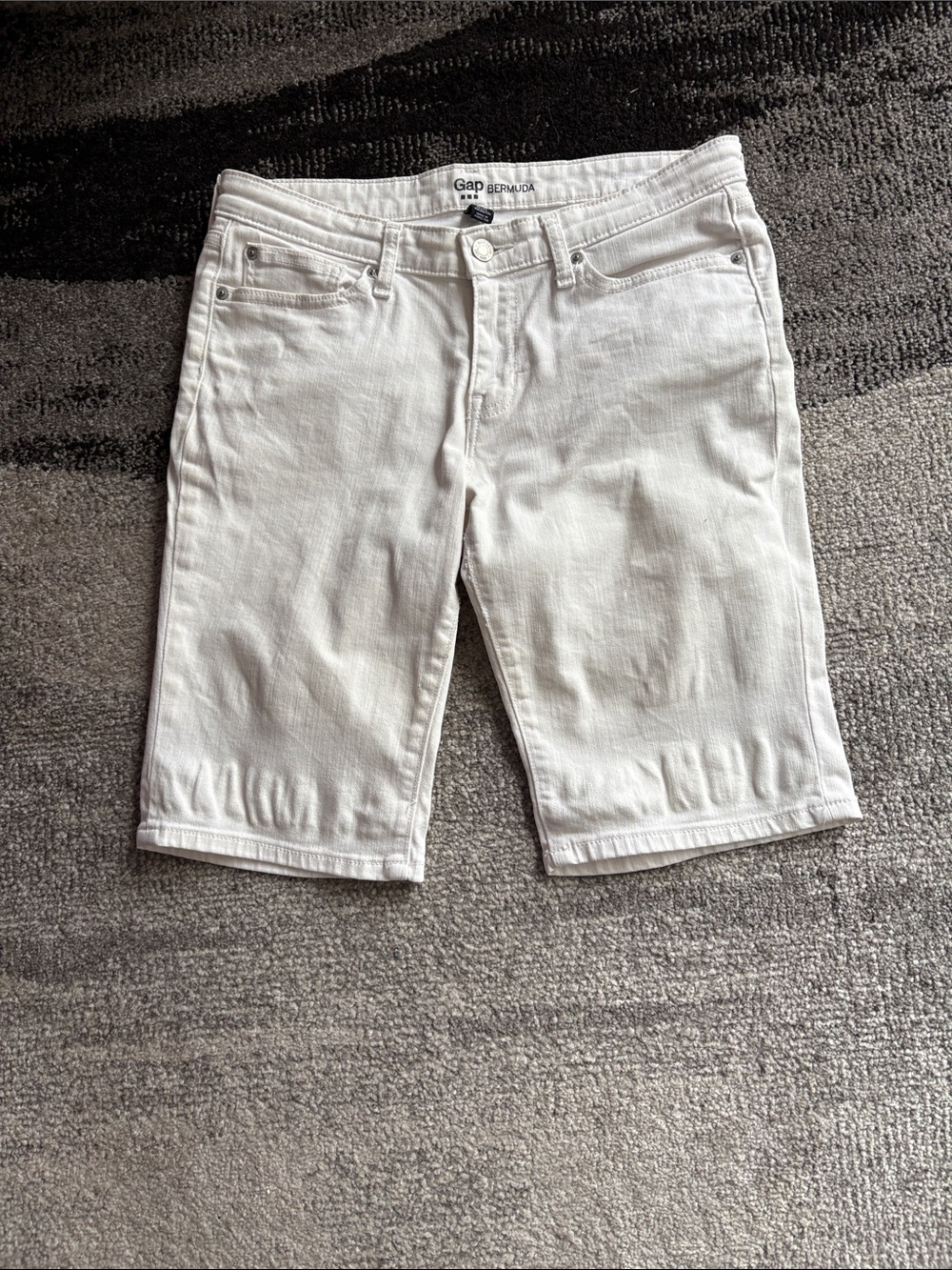 GAP White Denim Bermuda Shorts Size 6